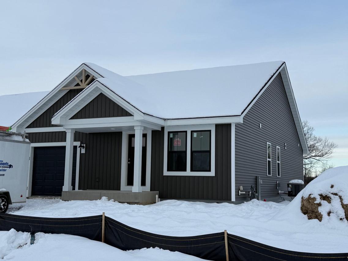 N162W21870 Poppy Rd, Jackson, WI 53037