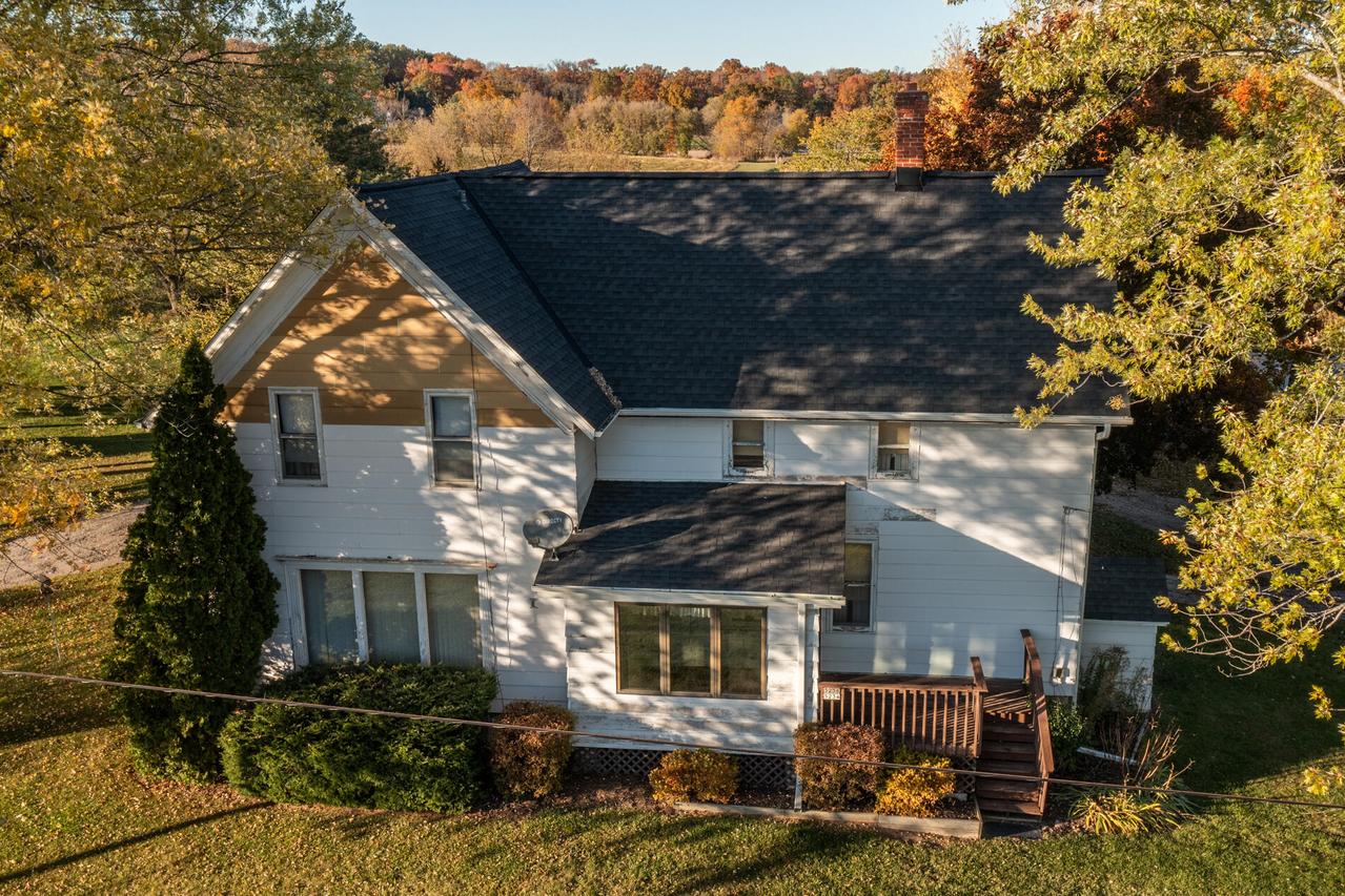 5234 County Hwy., Polk, WI 53086