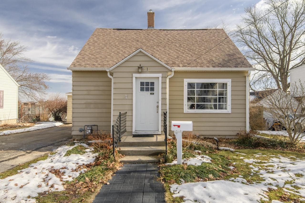 217 Fremont St, Watertown, WI 53098