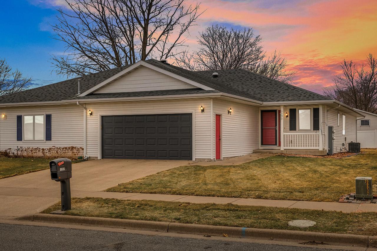 1392 Rosewood Trl, Onalaska, WI 54650