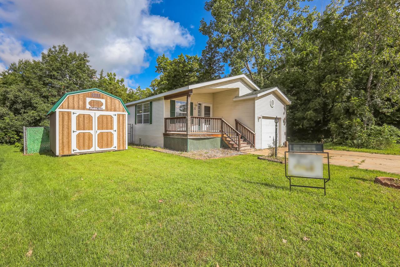 52 Lapidary Ln, Janesville, WI 53548