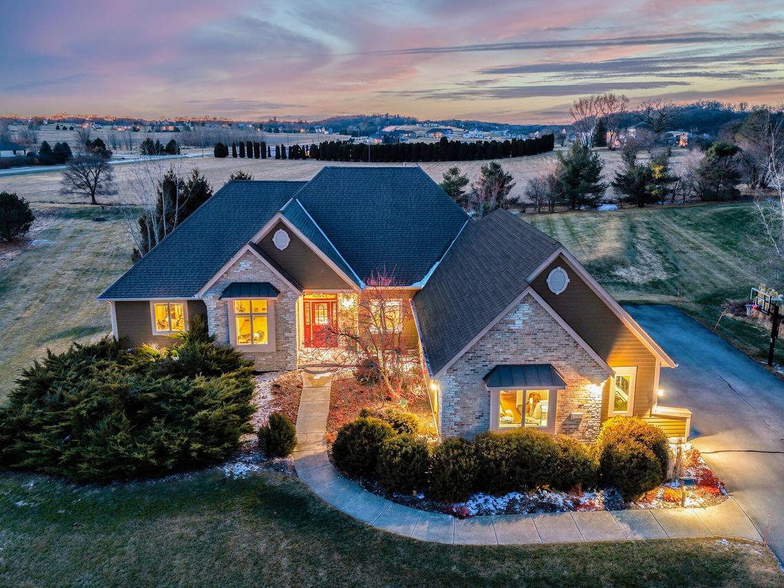 N60W27257 Trappers Run, Merton, WI 53089