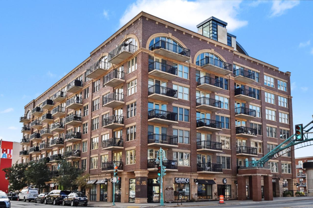 102 N Water St #511, Milwaukee, WI 53202