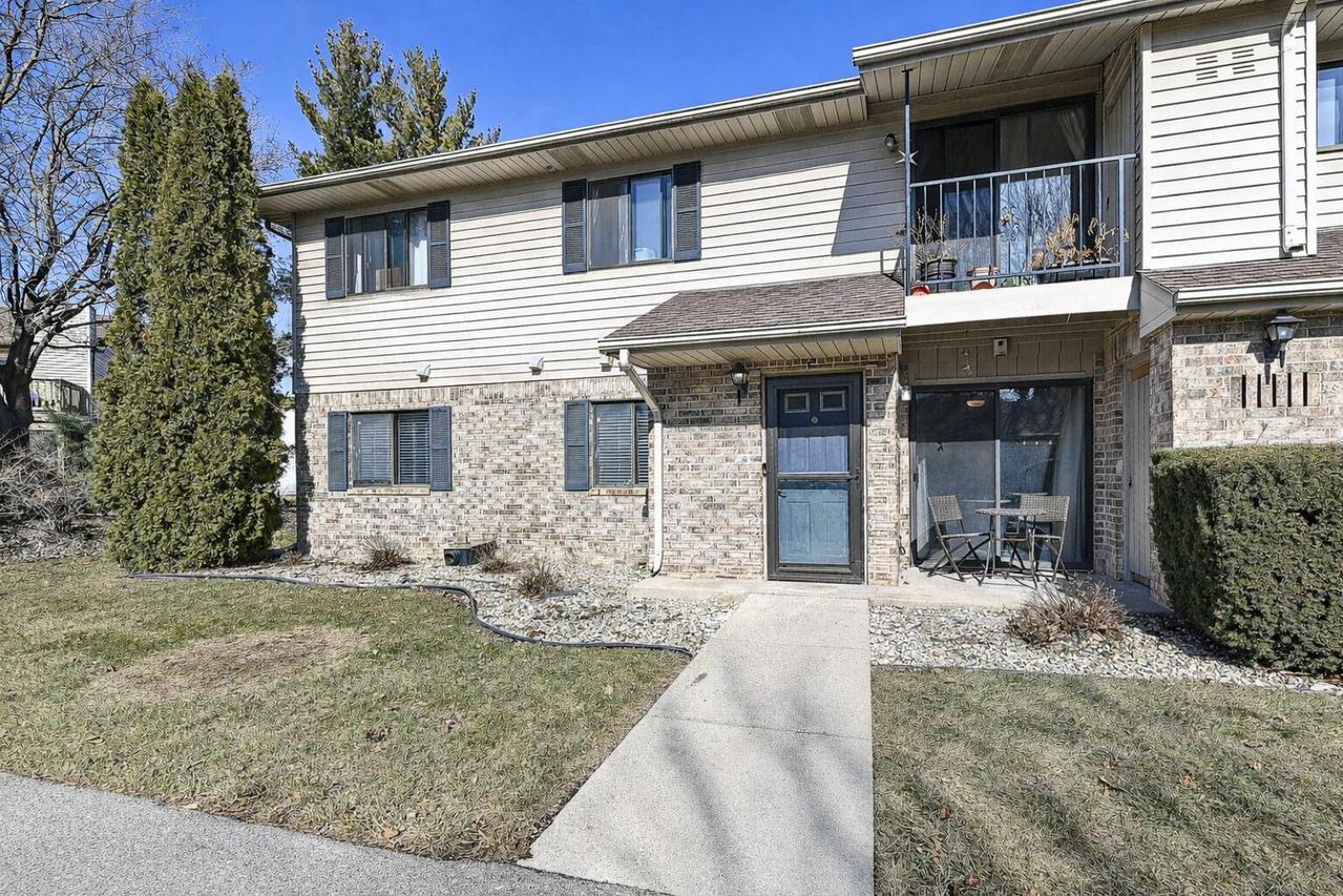 4008 81st St #4C, Kenosha, WI 53142
