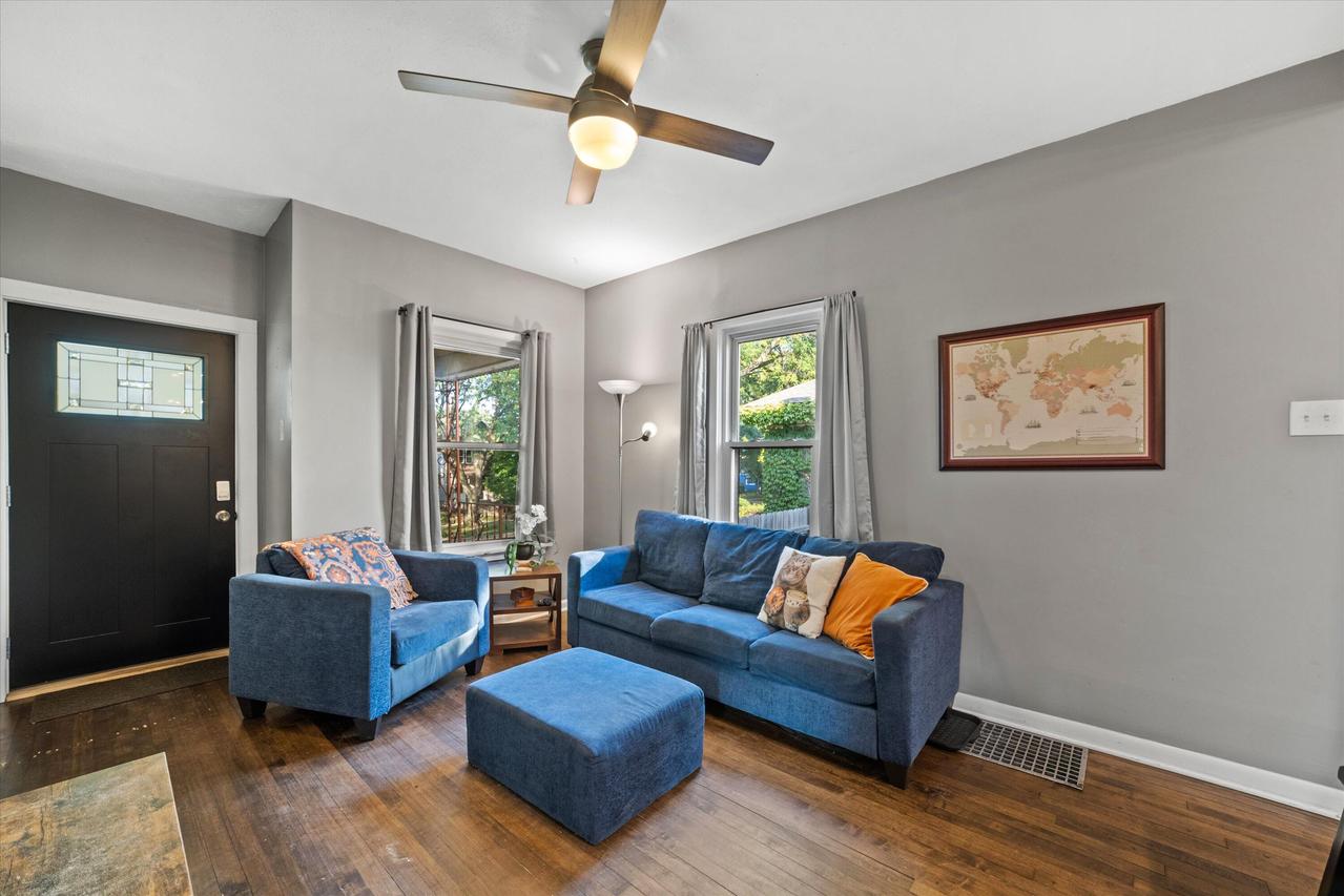 1821 E Oklahoma Ave, Milwaukee, WI 53207