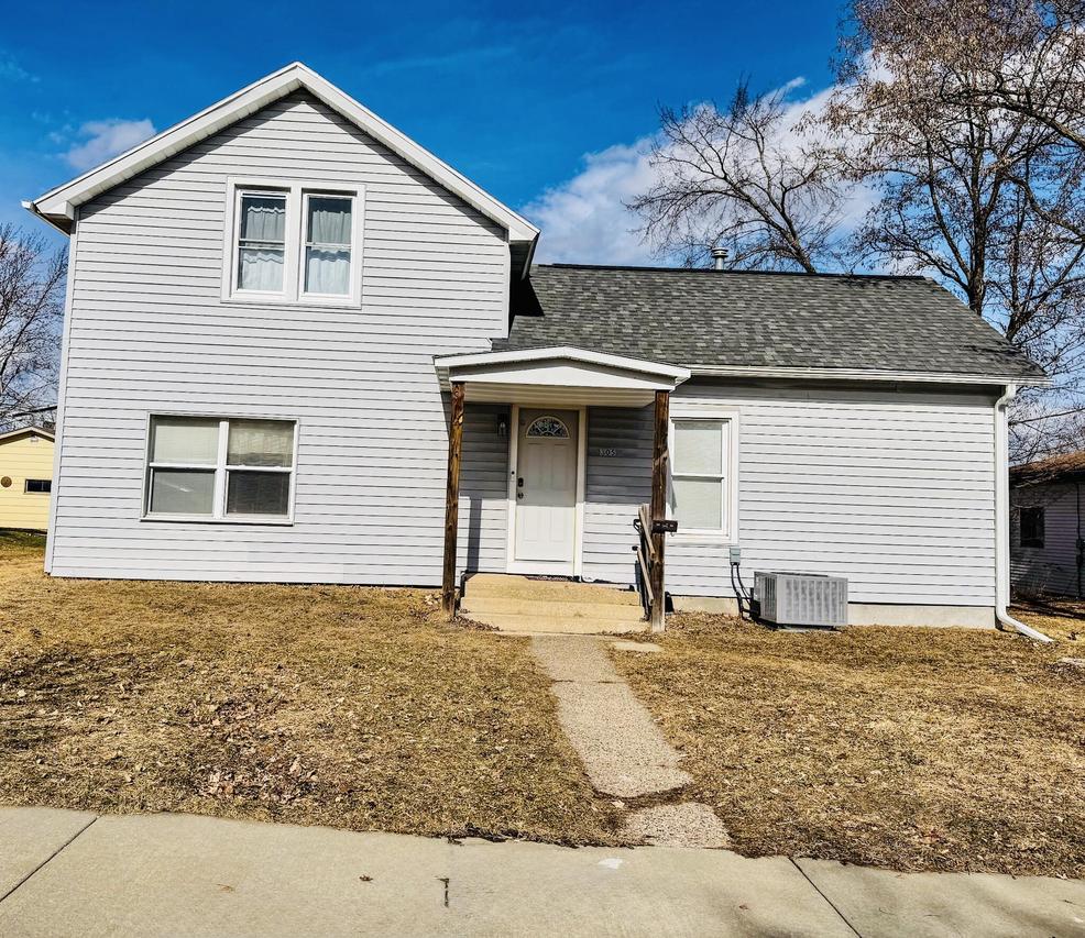 305 W Foster St, Tomah, WI 54660