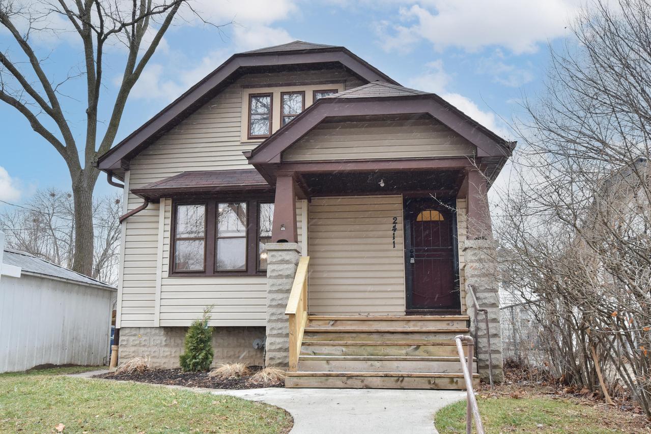 2411 N 54th St, Milwaukee, WI 53210
