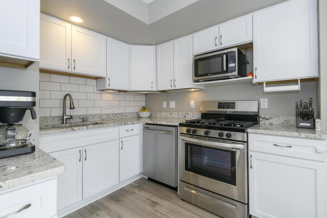 2434 N 59th St, Milwaukee, WI 53210