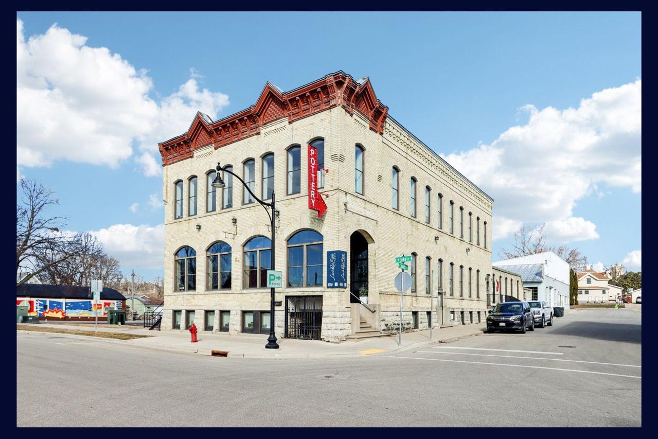 101 Church St, Lake Mills, WI 53551