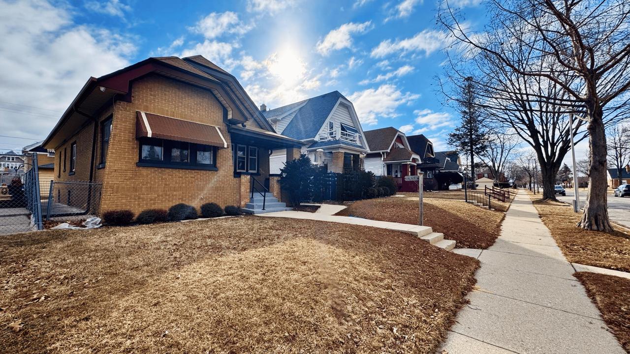 4354 N 29th St, Milwaukee, WI 53216