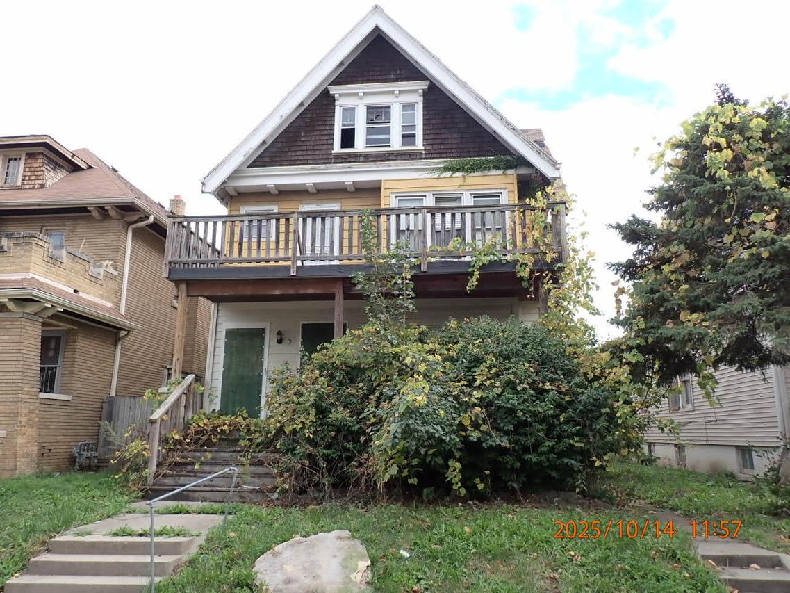 2470 N 41st St #2472, Milwaukee, WI 53210