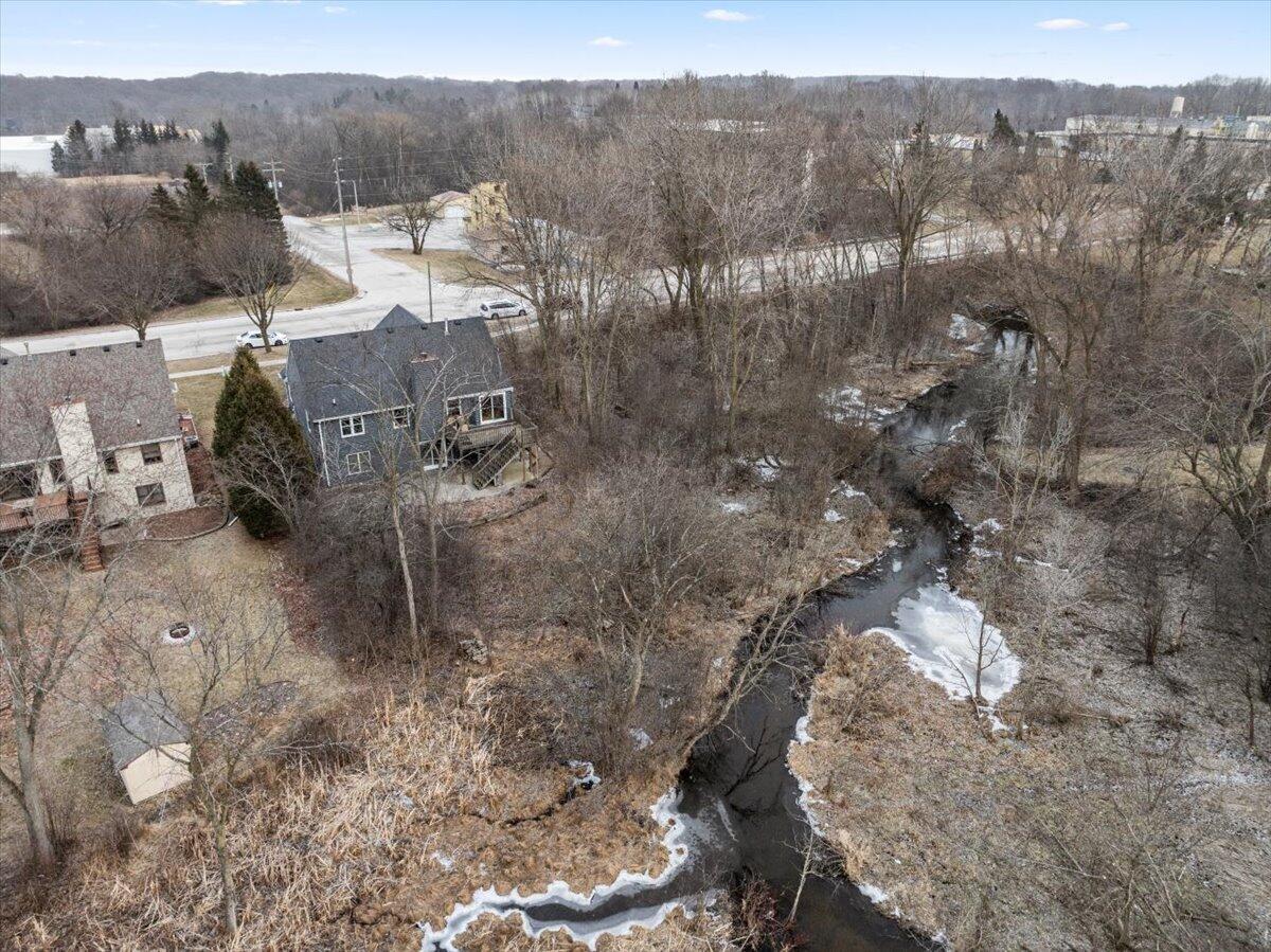 431 9th Ave, Grafton, WI 53024