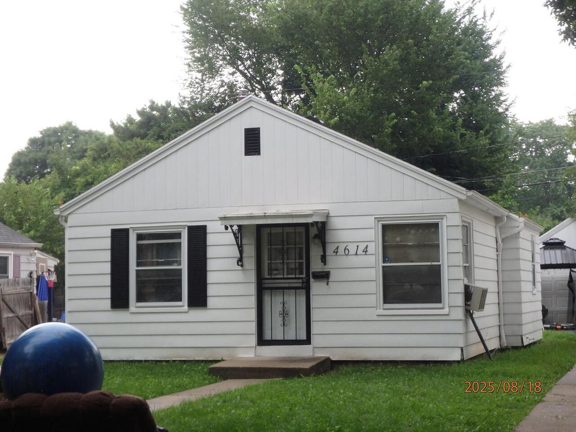 4614 N 44th St, Milwaukee, WI 53218