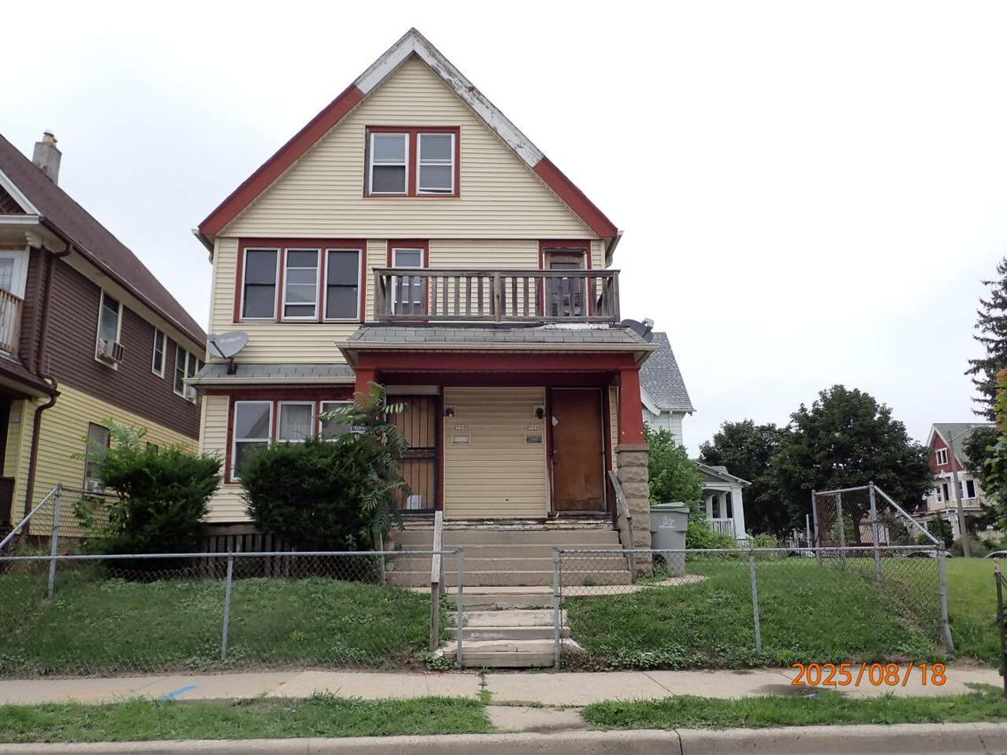 906 W Chambers St #908, Milwaukee, WI 53206