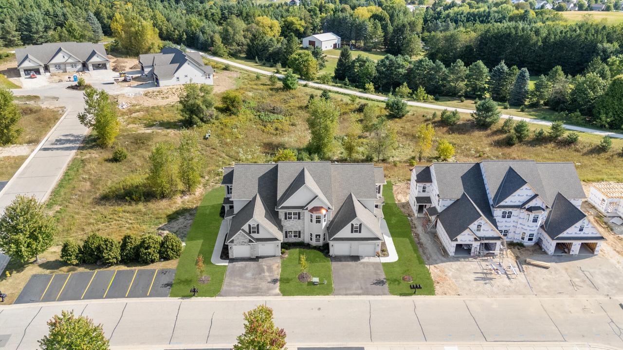 1830 Woodland Way #430-4, Slinger, WI 53086