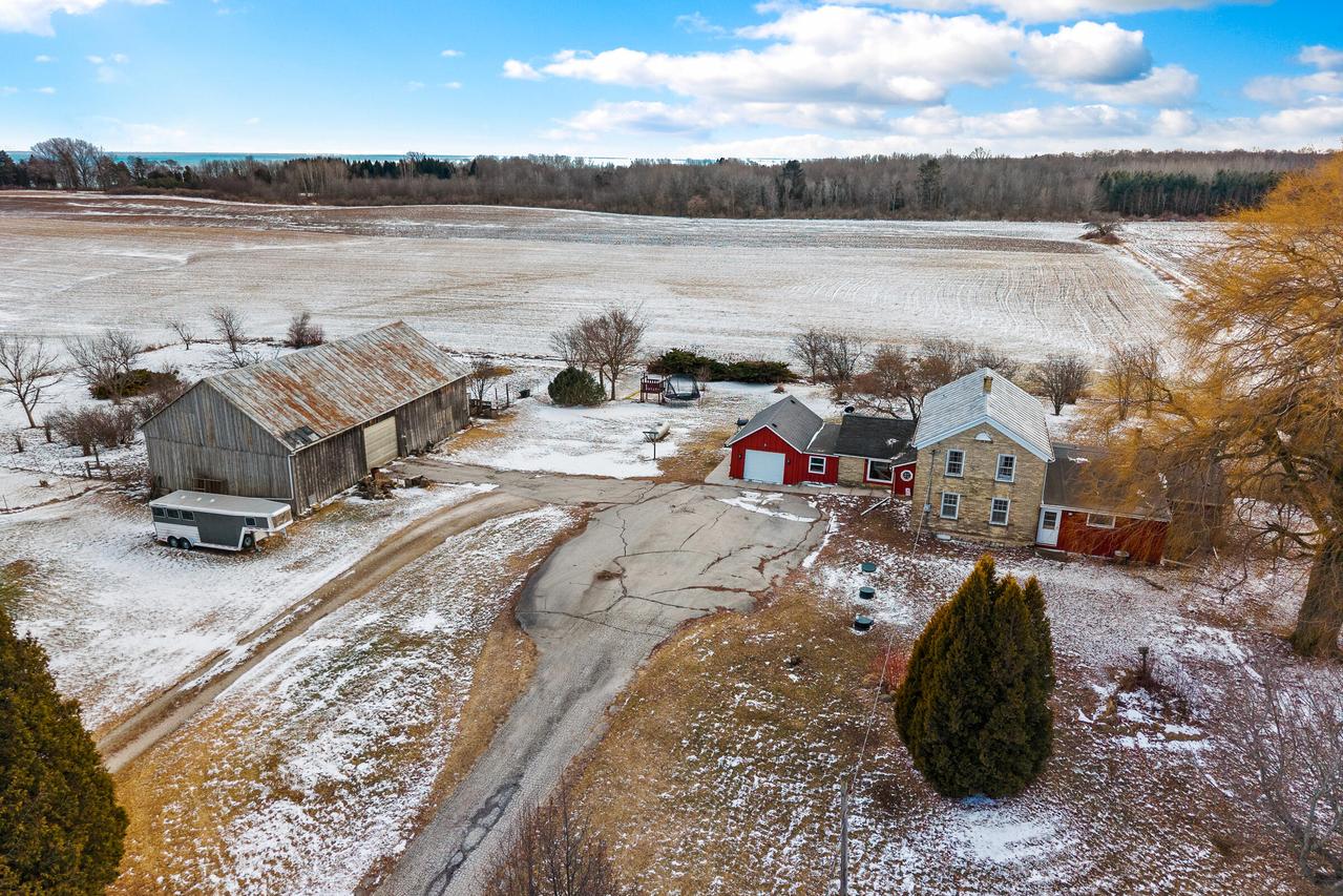 5325 County Highway X -, Centerville, WI 53015