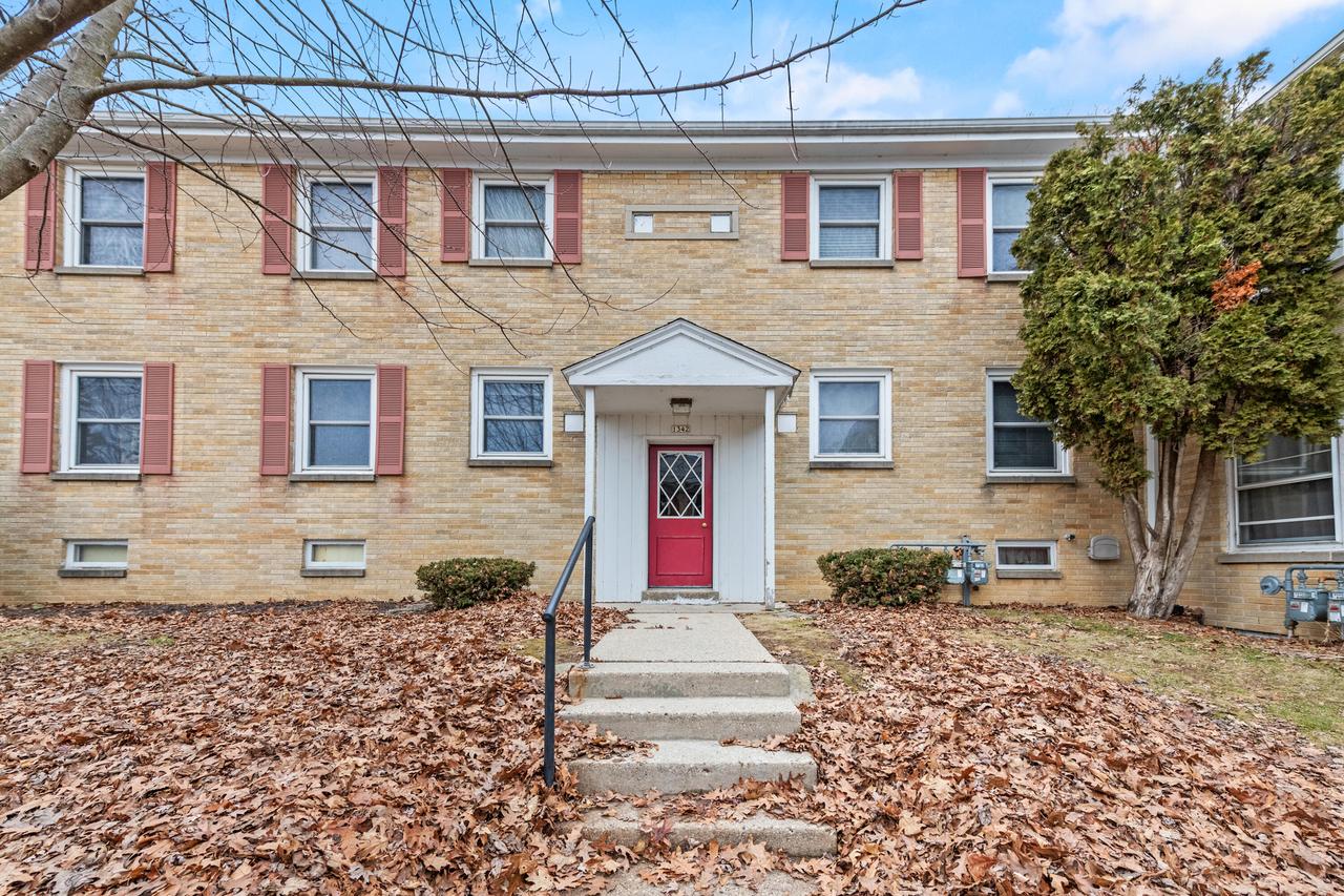 1342 E Randolph Ct #A, Milwaukee, WI 53212