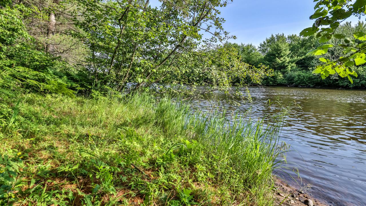 7006 W Rapids Rd, Lake Tomahawk, WI 54539