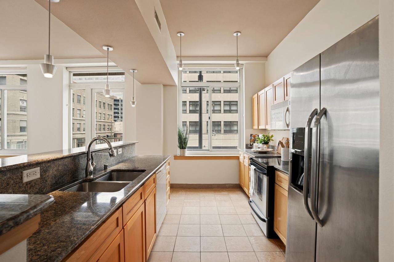 741 N Milwaukee St #202, Milwaukee, WI 53202