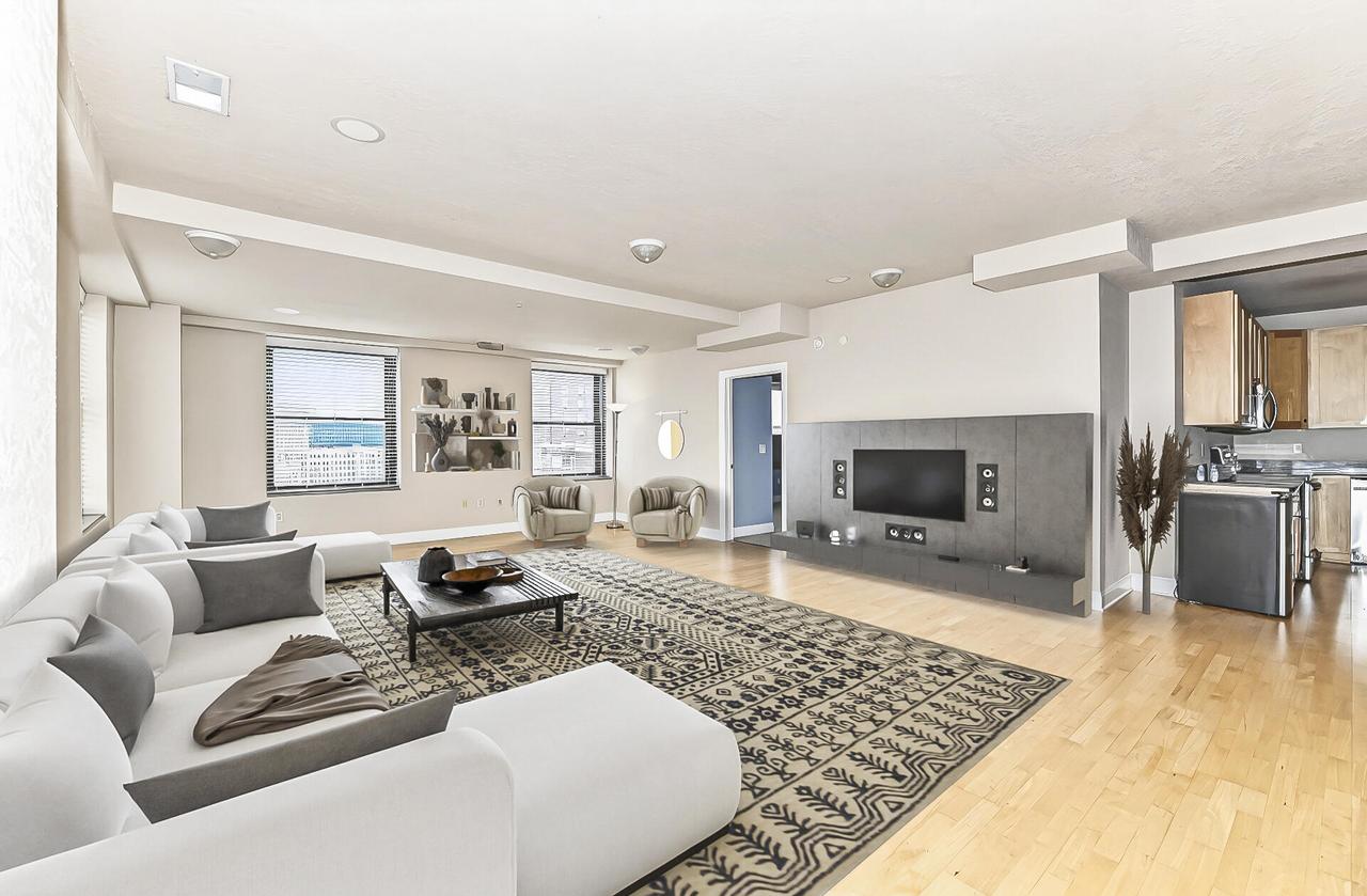 606 W Wisconsin Ave #1702, Milwaukee, WI 53203