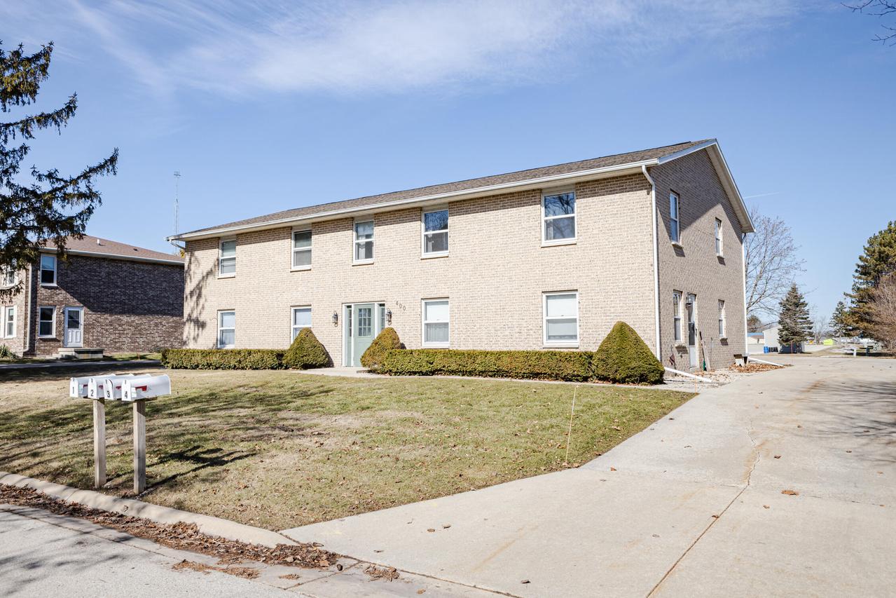 400 Franklin St #1-4, Watertown, WI 53094
