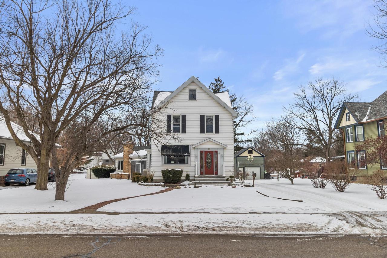 224 N Fremont St, Whitewater, WI 53190