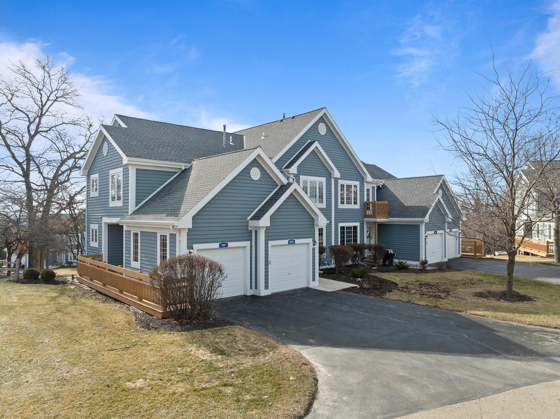 1095 Lakeland Dr #9-22, Geneva, WI 53147