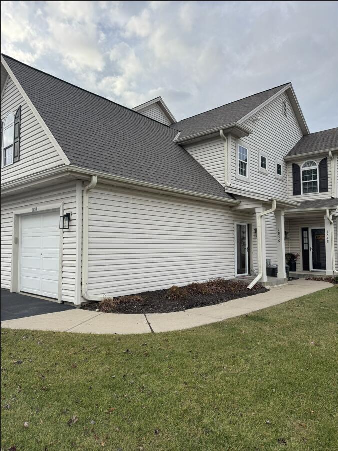 1850 Stoney Ln #419, Slinger, WI 53086