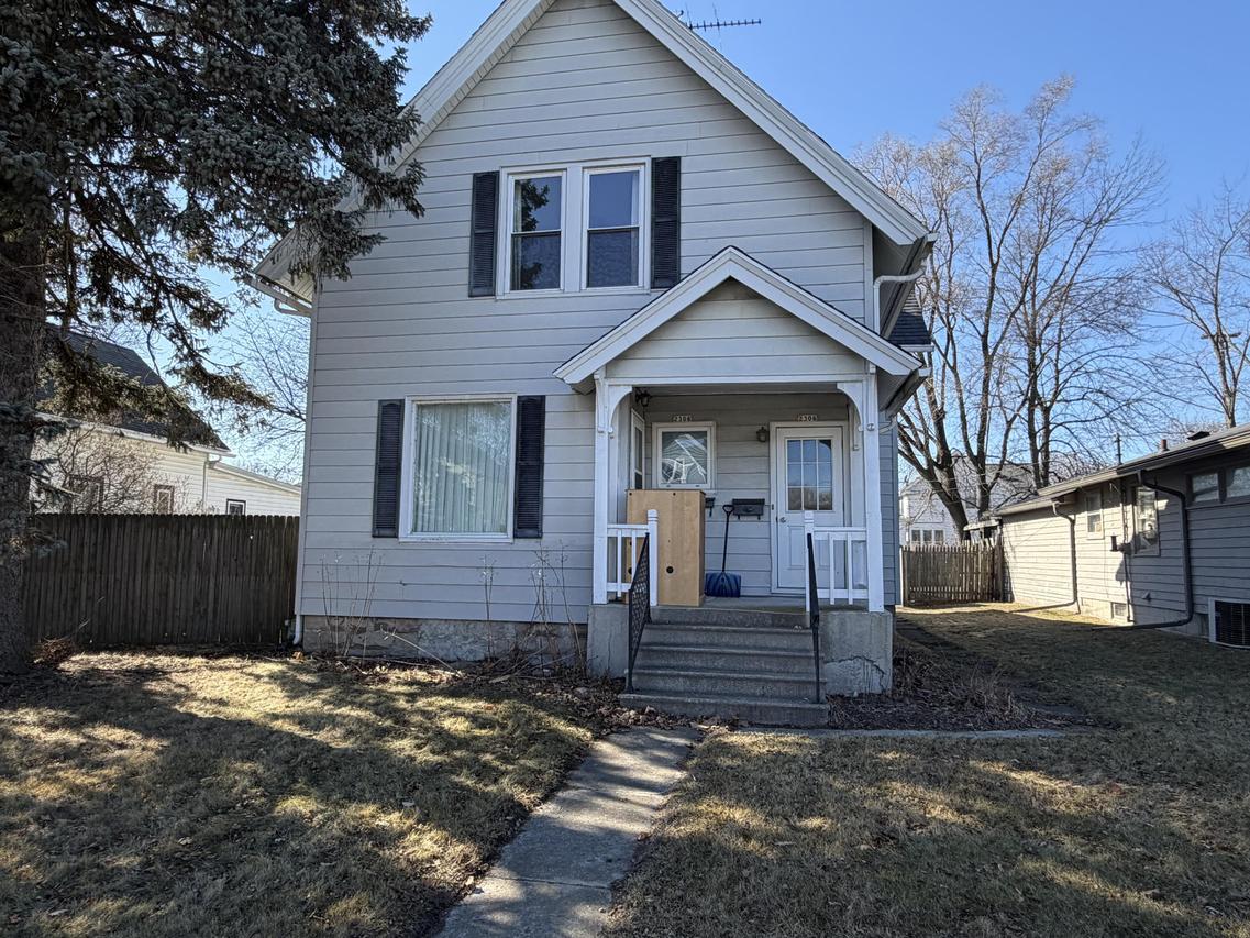 2308 S 8th St #2306, Sheboygan, WI 53081