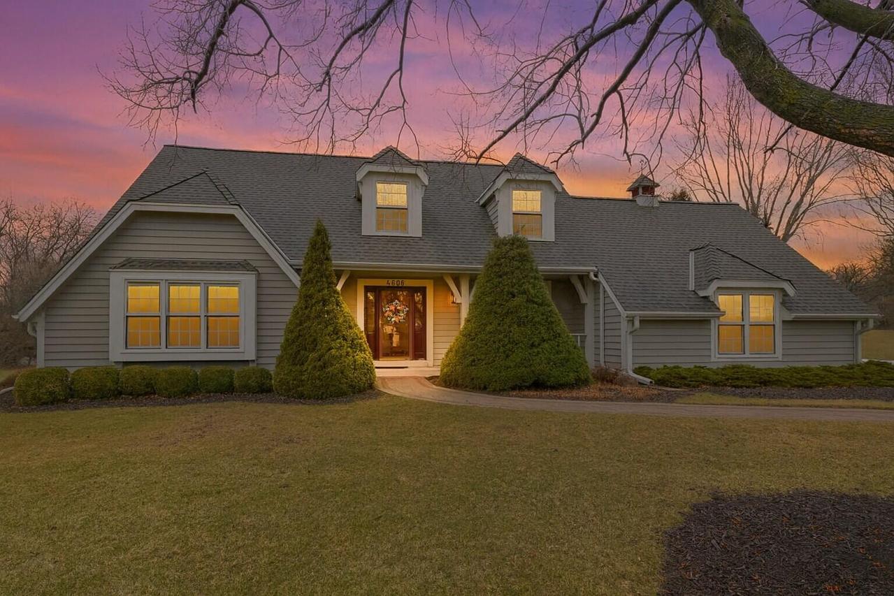 4605 Shagbark Ln, Brookfield, WI 53005