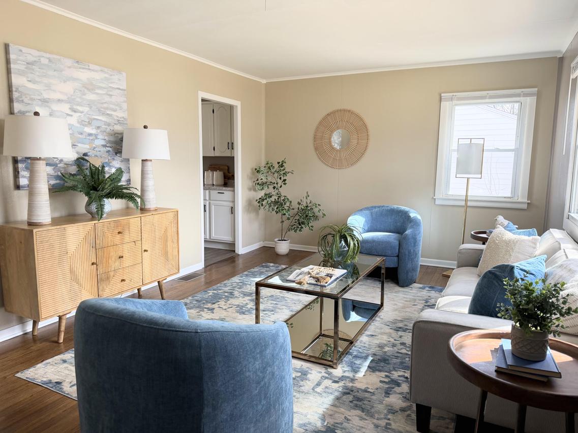 7314 W Tallmadge Pl, Milwaukee, WI 53218