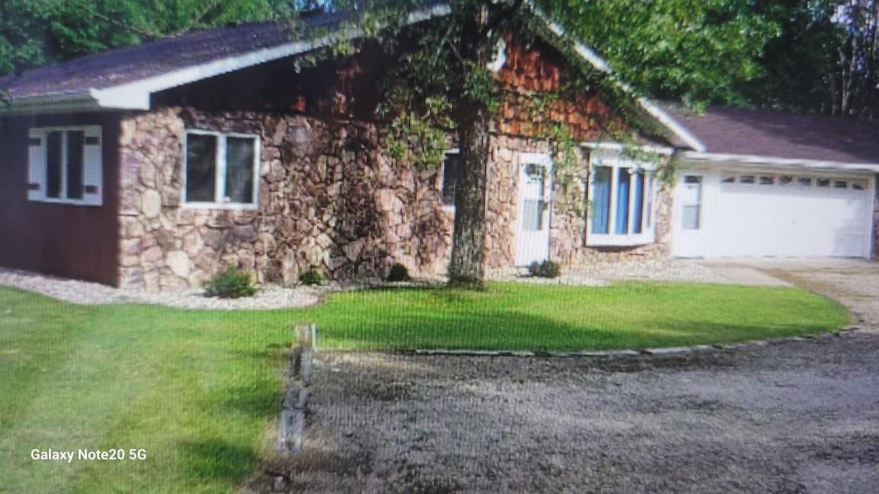 520 N 4th Ave, Lohrville, WI 54970