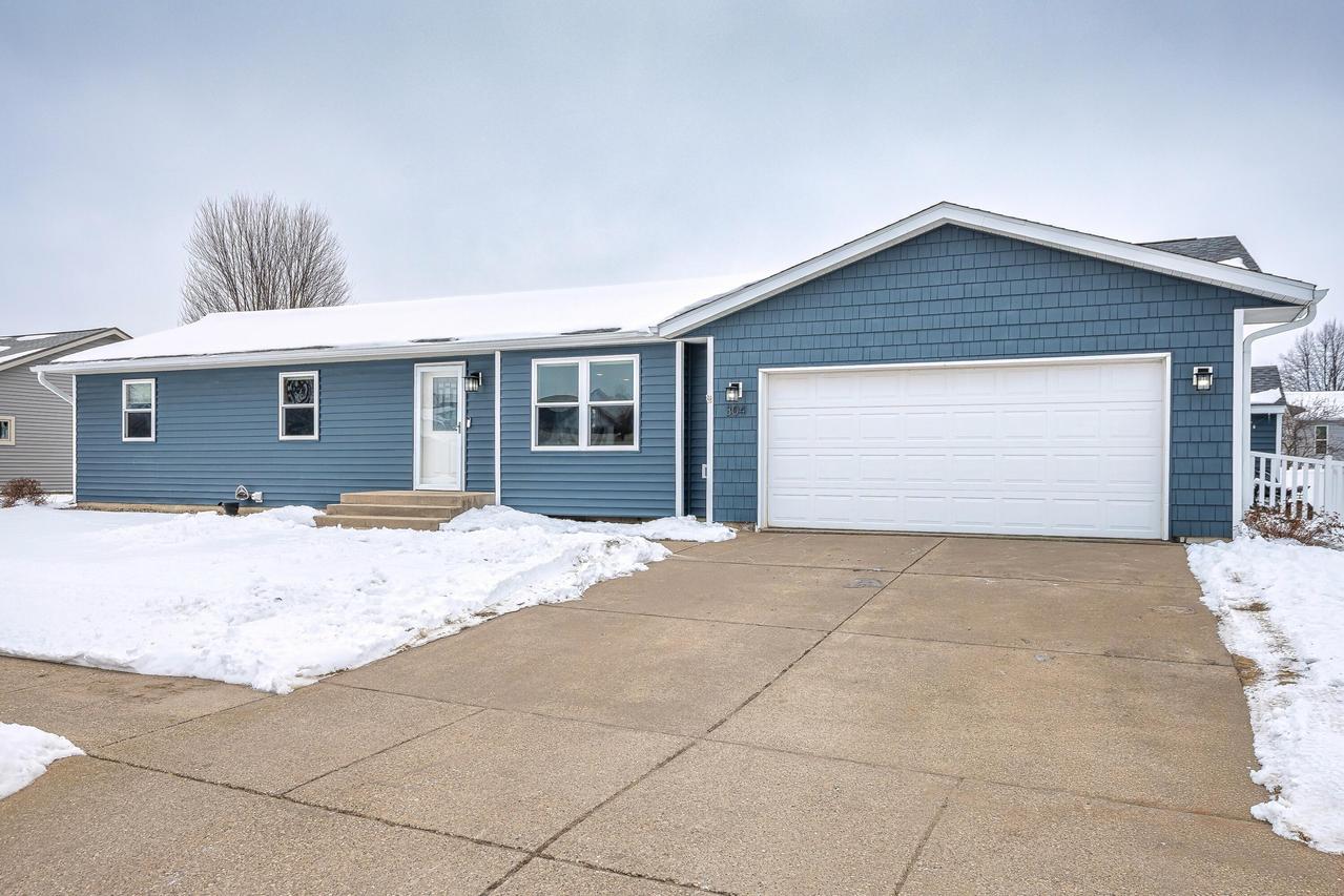 304 Heather Pl, Holmen, WI 54636