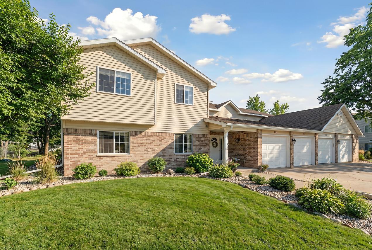 129 S Curtis St #1121, Lake Geneva, WI 53147