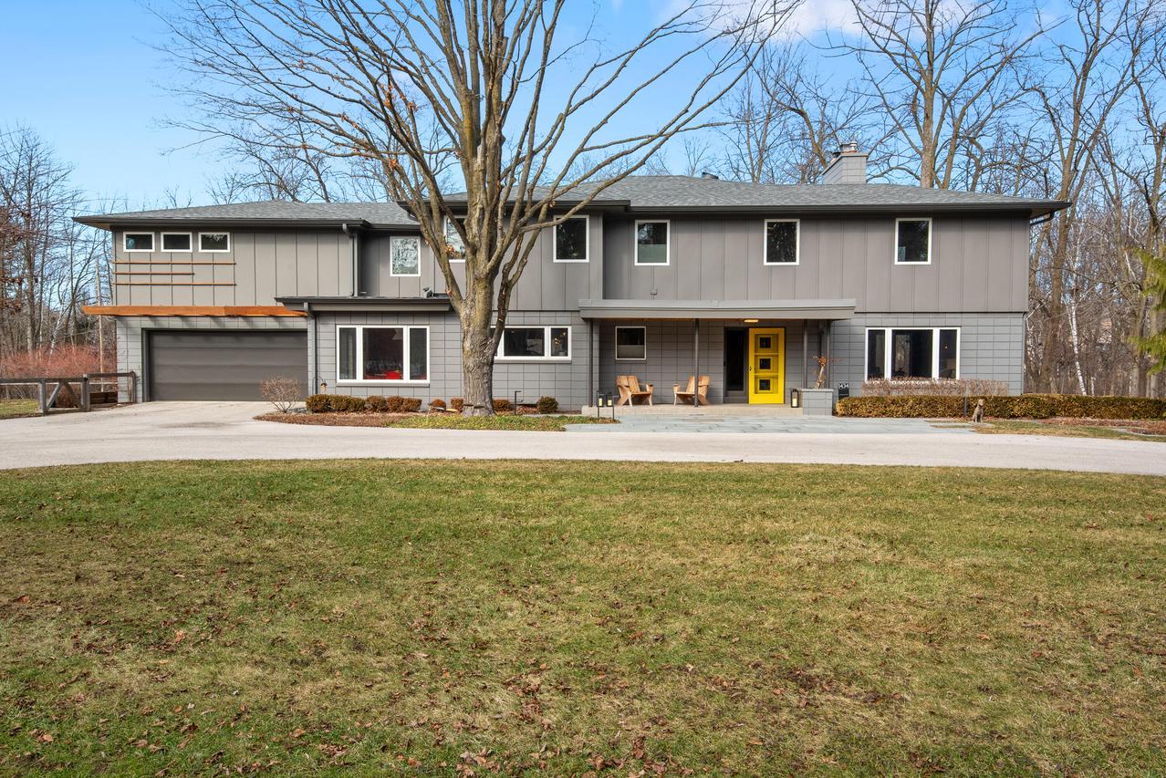 1434 E Brown Deer Rd, Bayside, WI 53217