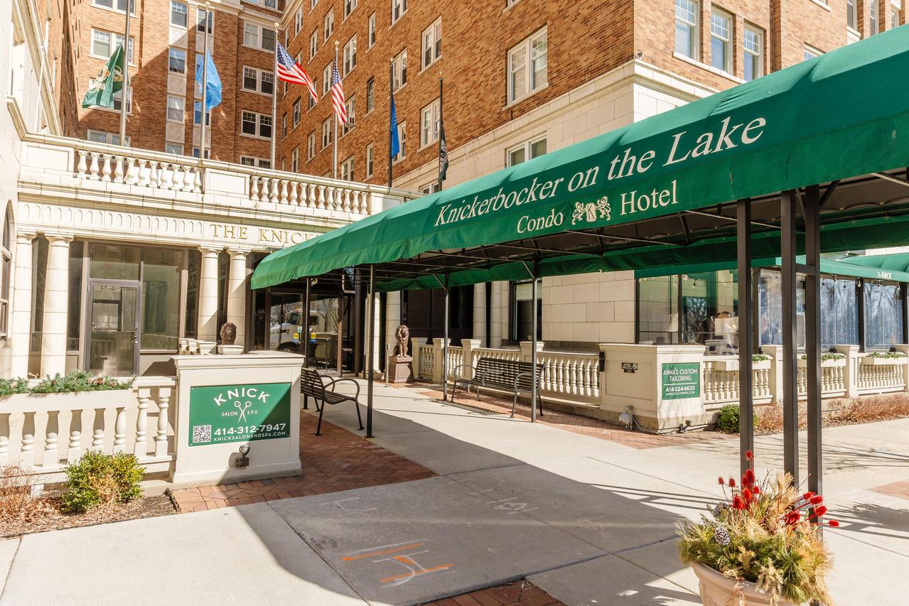 1028 E Juneau Ave #220, Milwaukee, WI 53202