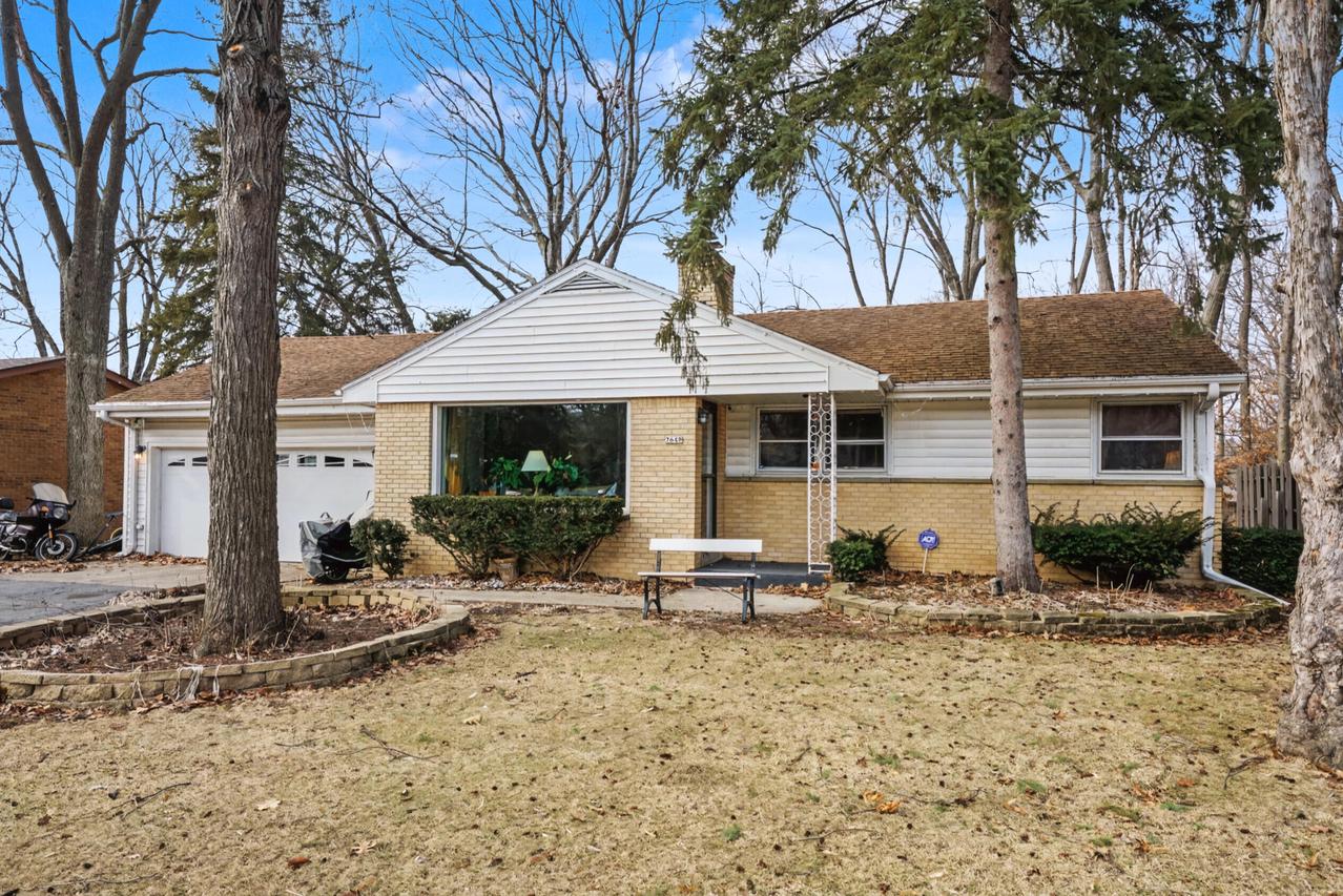 7649 N 51st Blvd, Milwaukee, WI 53223