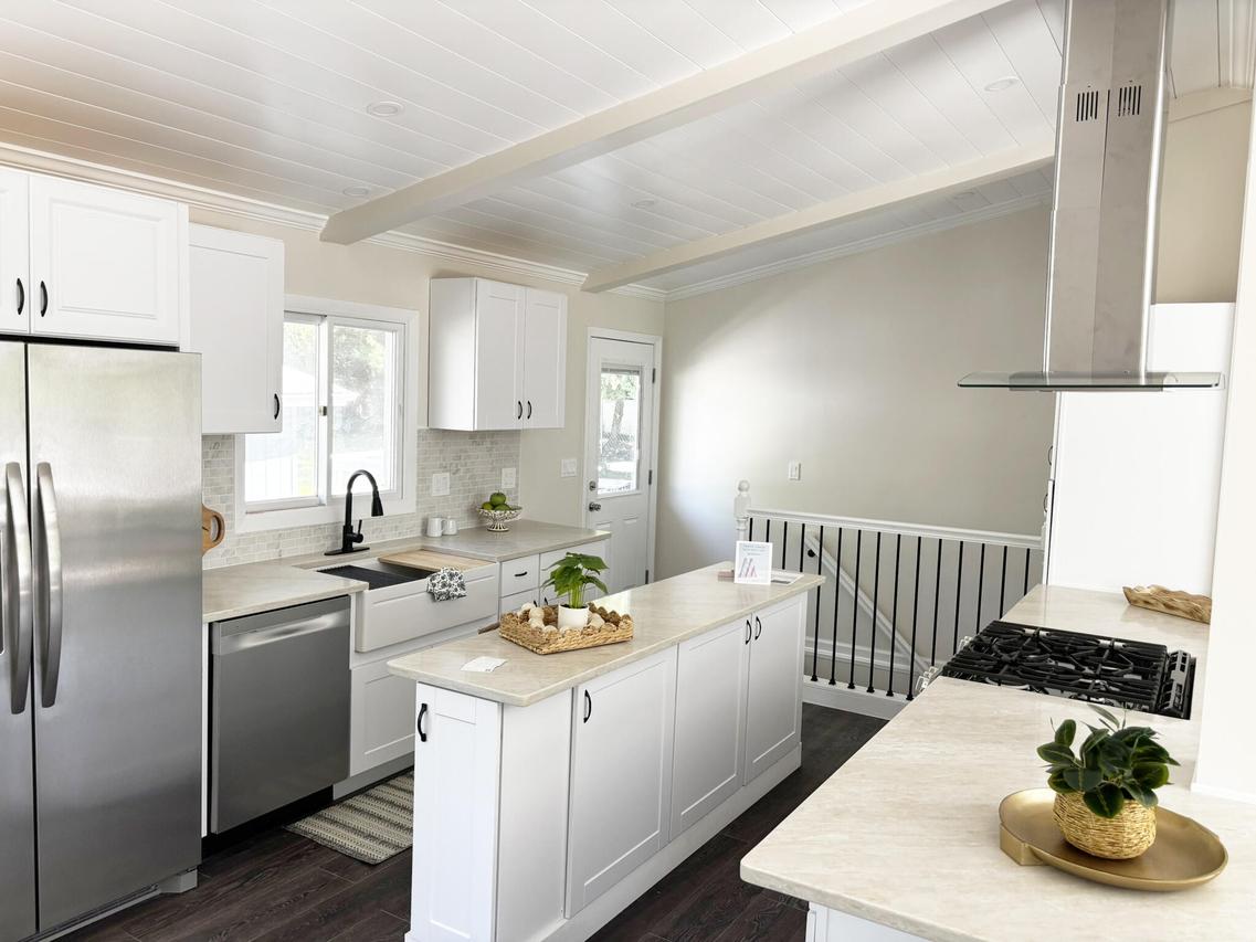 560 Free Church Dr, Williams Bay, WI 53191