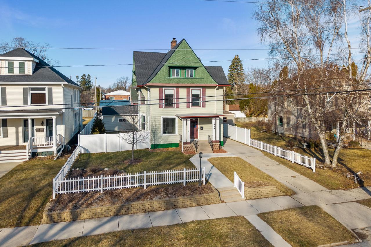 1934 N 7th St, Sheboygan, WI 53081