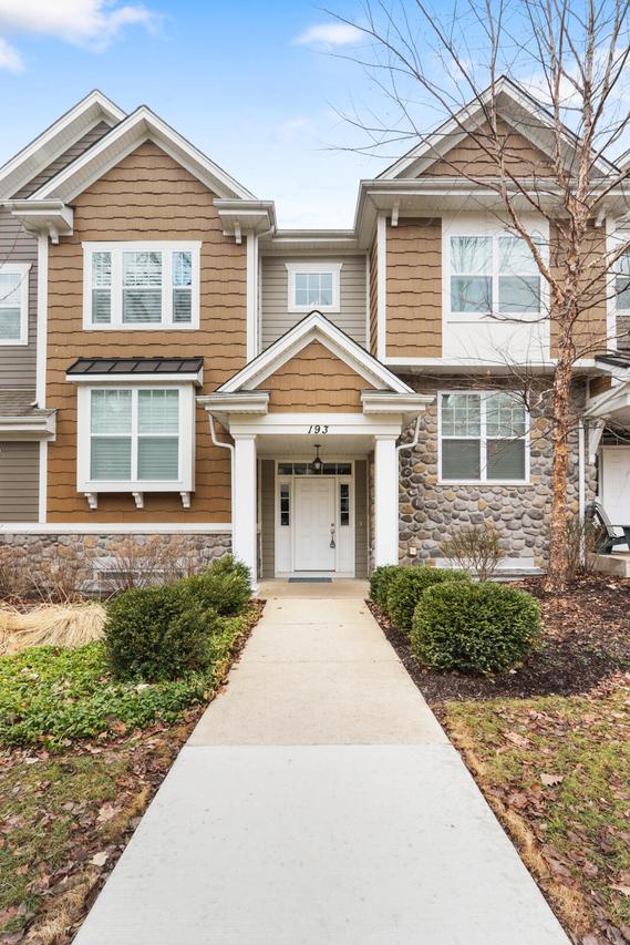 193 2nd Ave, Fontana, WI 53125