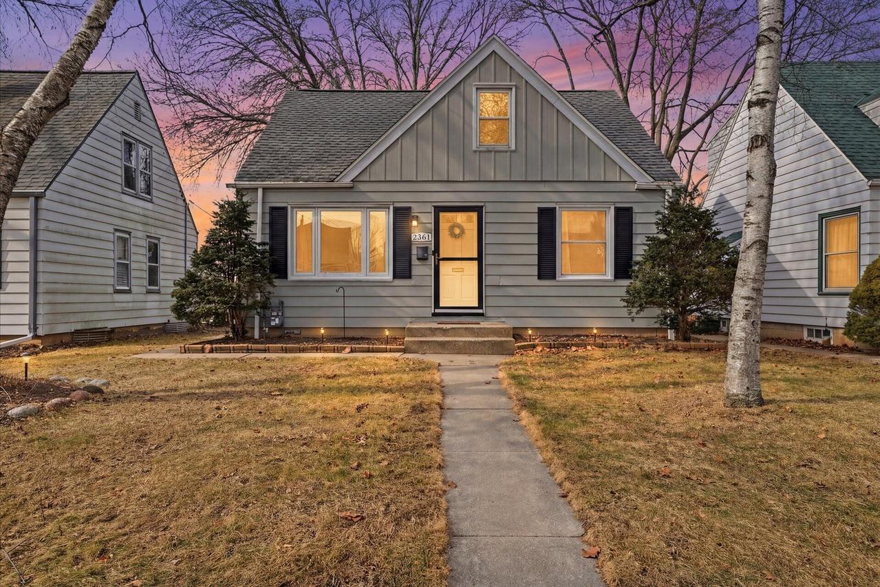 3261 N 86th St, Milwaukee, WI 53222