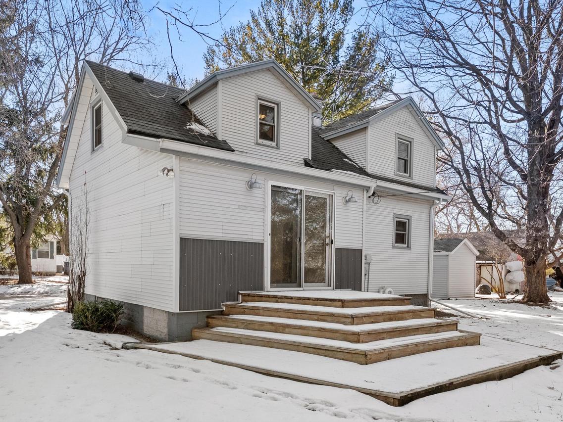 1328 N 36th St, Sheboygan, WI 53081