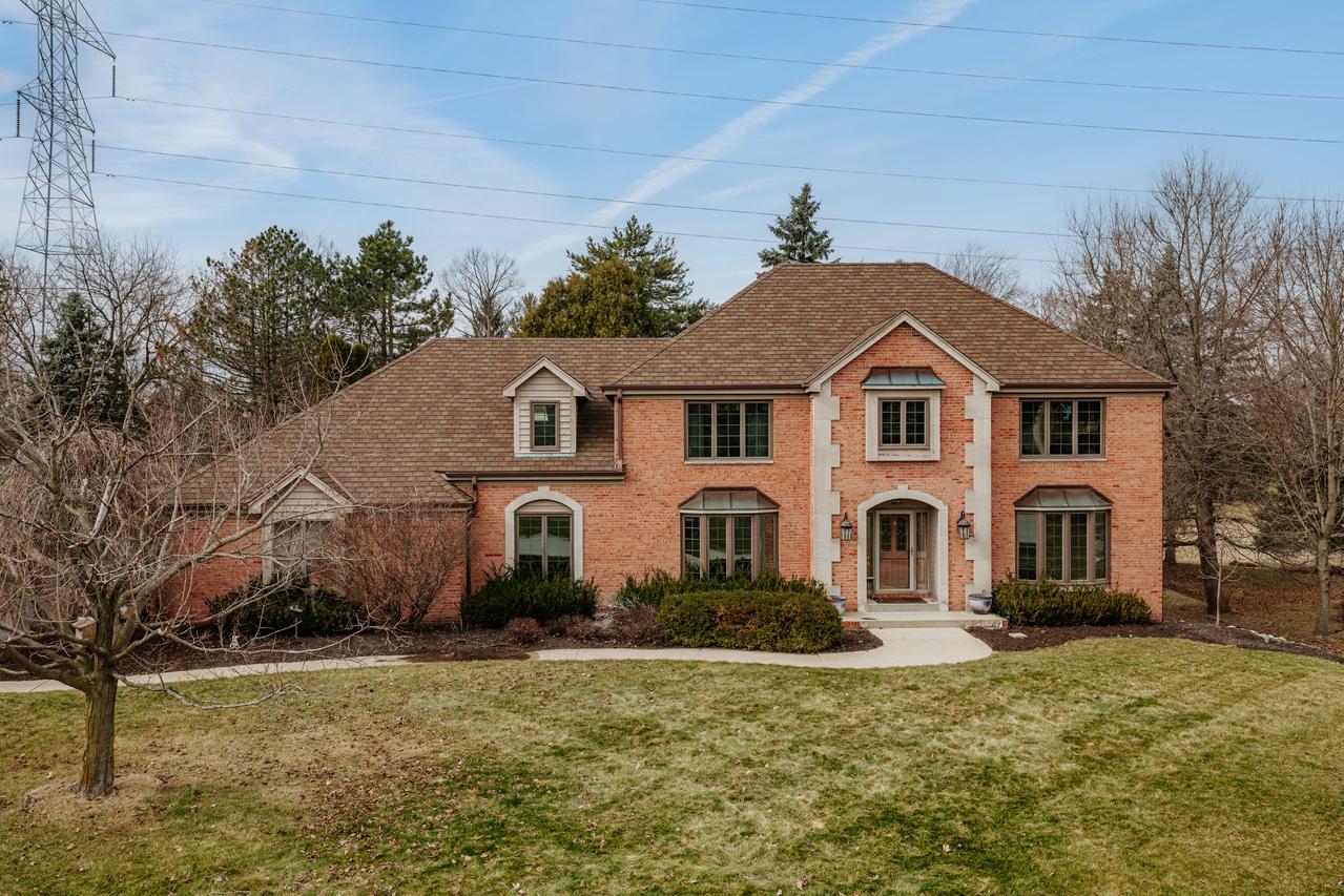 1775 Derrin Ln, Brookfield, WI 53045