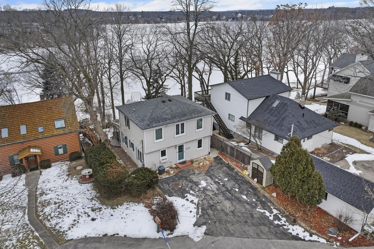 W2056 Kings Ln, East Troy, WI 53120