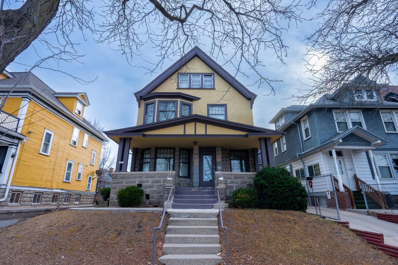 3601 W Highland Blvd, Milwaukee, WI 53208