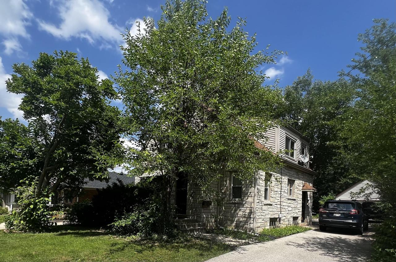 3128 S 97th St, Milwaukee, WI 53227