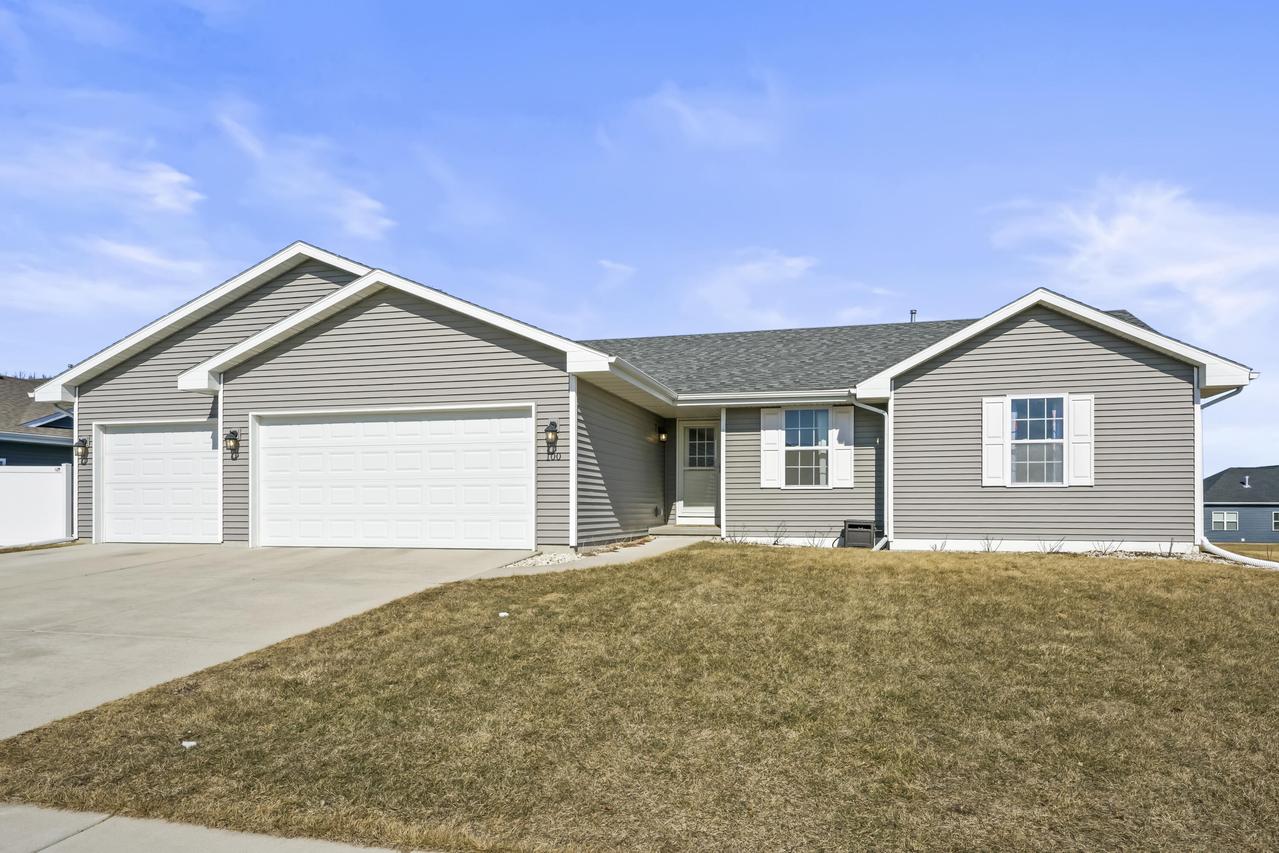 100 E Gailen Ln, Milton, WI 53563