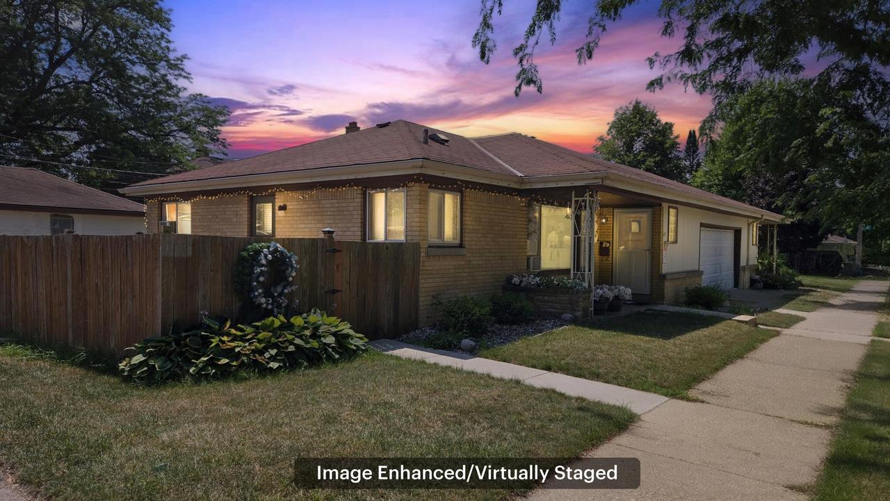 8533 W Nash St #8535, Milwaukee, WI 53222