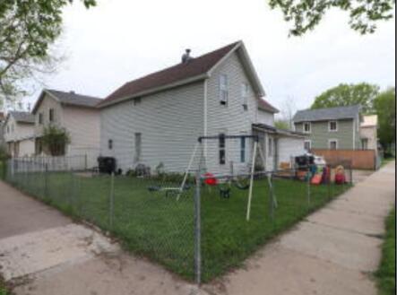 726 Ferry St, La Crosse, WI 54601