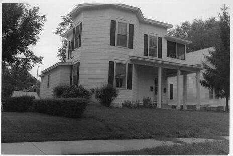 1620 Ferry St, La Crosse, WI 54601